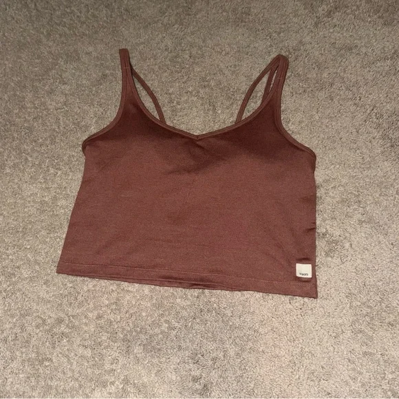 Vuori Halo Performance tank - Picture 4 of 10